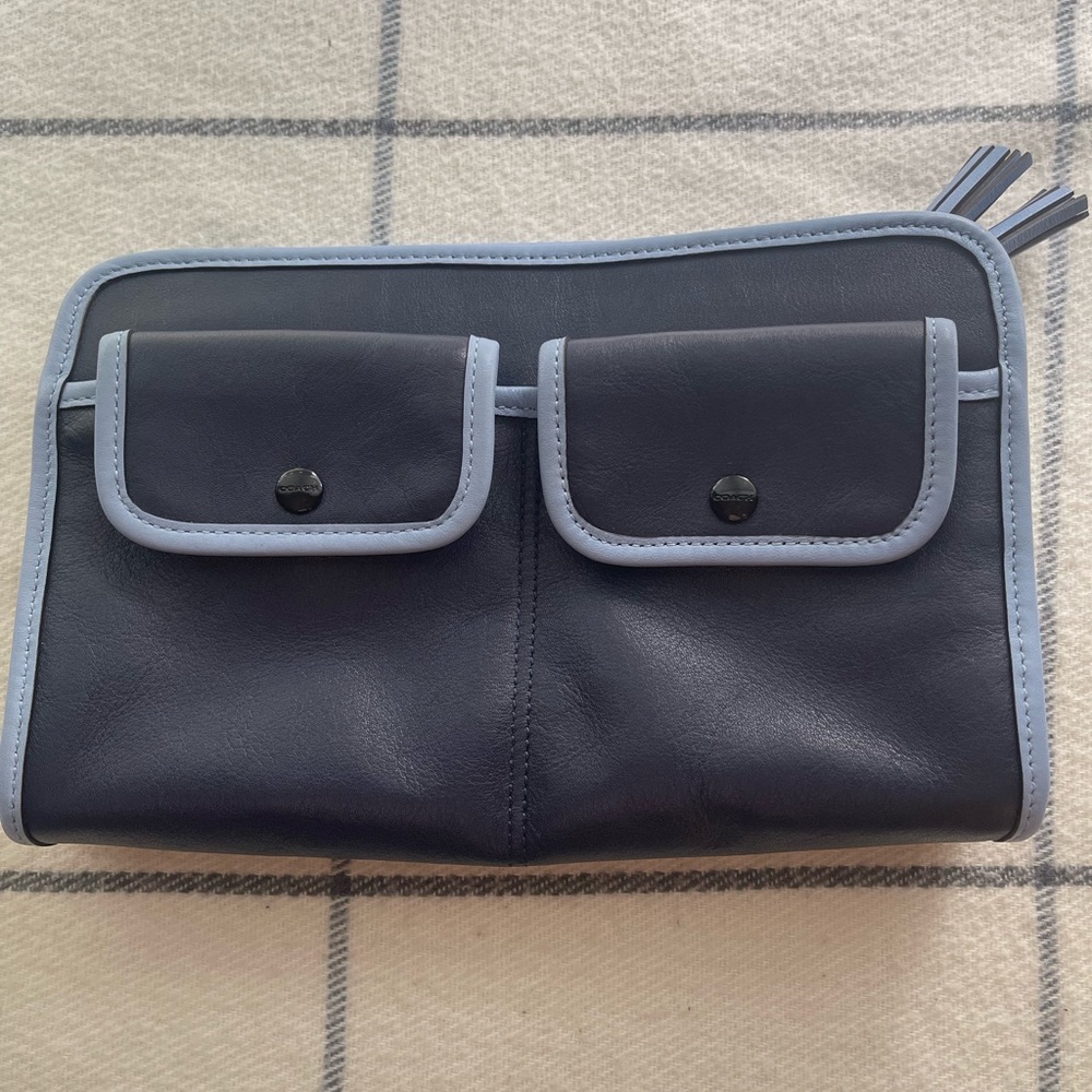 Coach Legacy Archive Navy Chambray Two-Toned Wristlet Clutch Bag 48893 - Picture 2 of 7